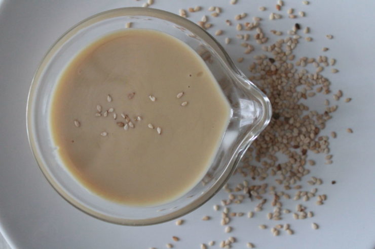Tahina crema di sesamo
