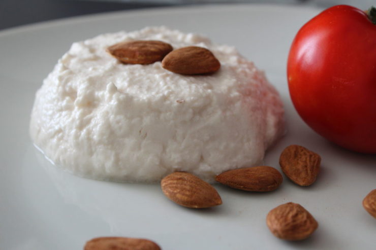 Ricotta di mandorle