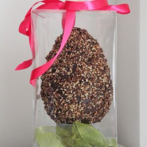 Uovo di Pasqua vegano nocciolato